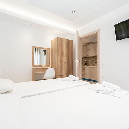 Milonas House Apartments Paralia Dionisiou Exterior foto