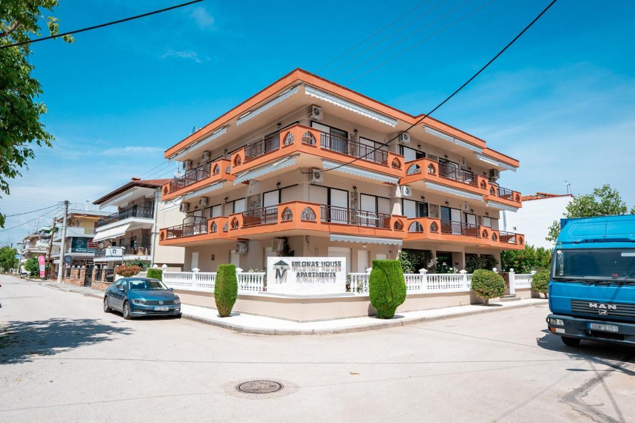 Milonas House Apartments Paralia Dionisiou Exterior foto