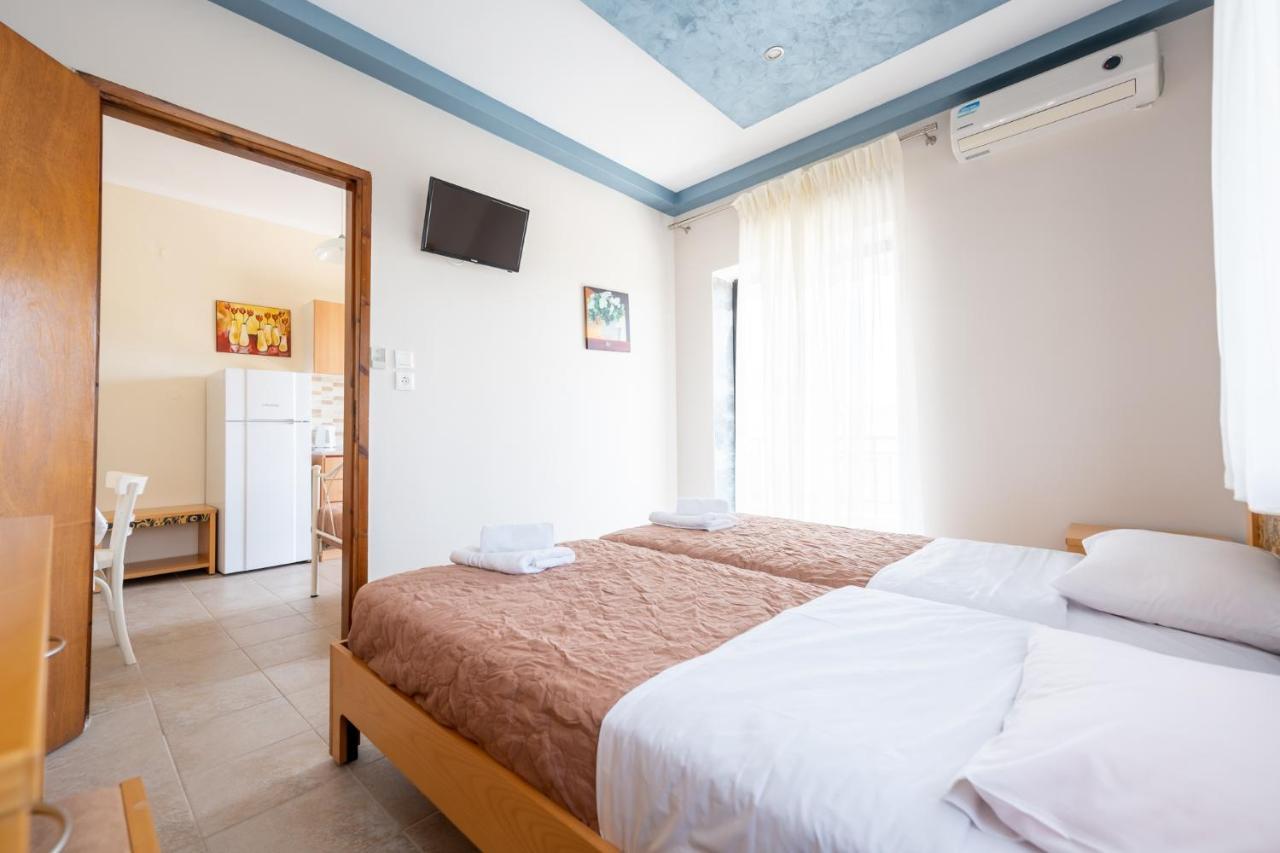 Milonas House Apartments Paralia Dionisiou Exterior foto