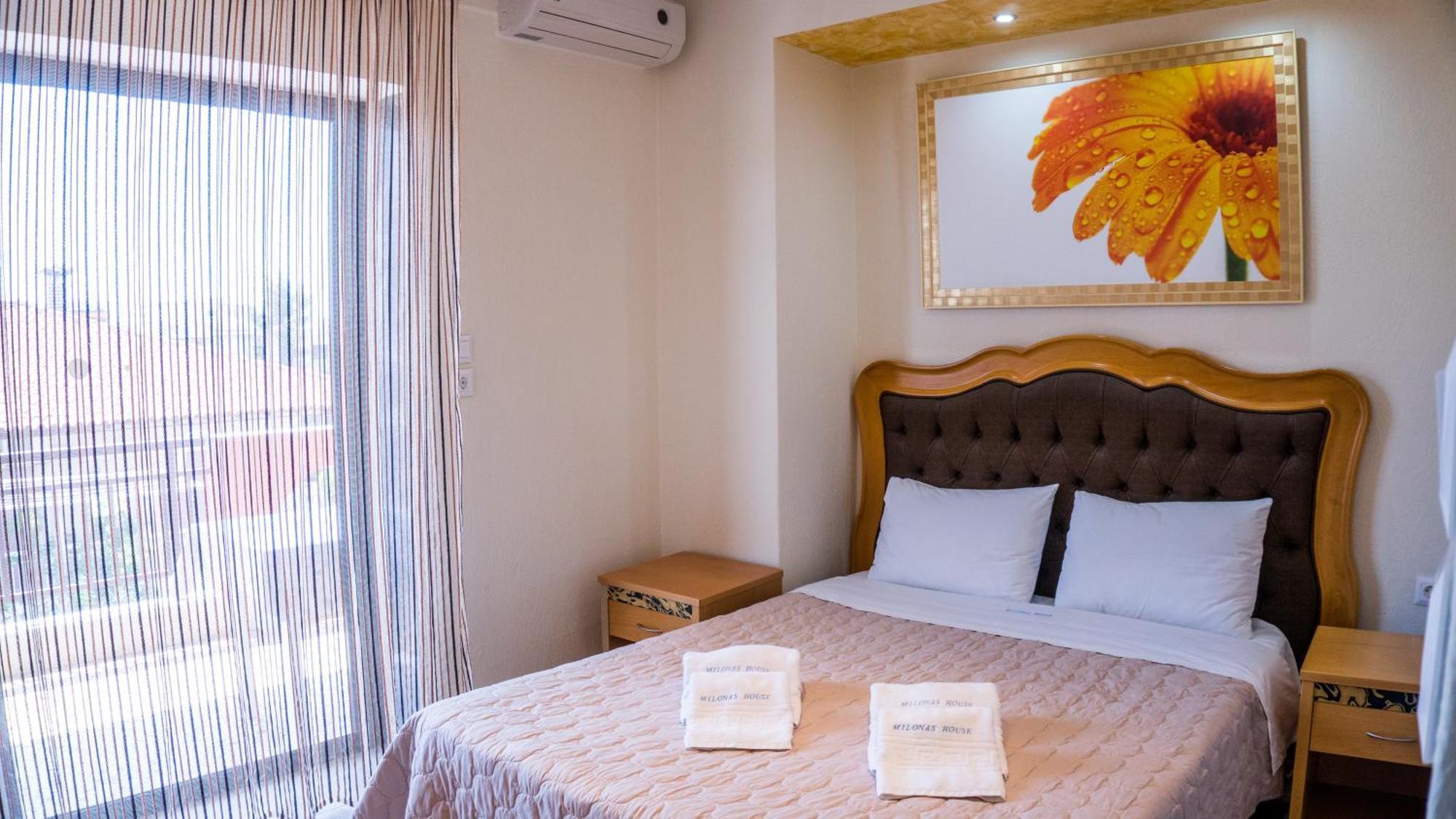 Milonas House Apartments Paralia Dionisiou Exterior foto