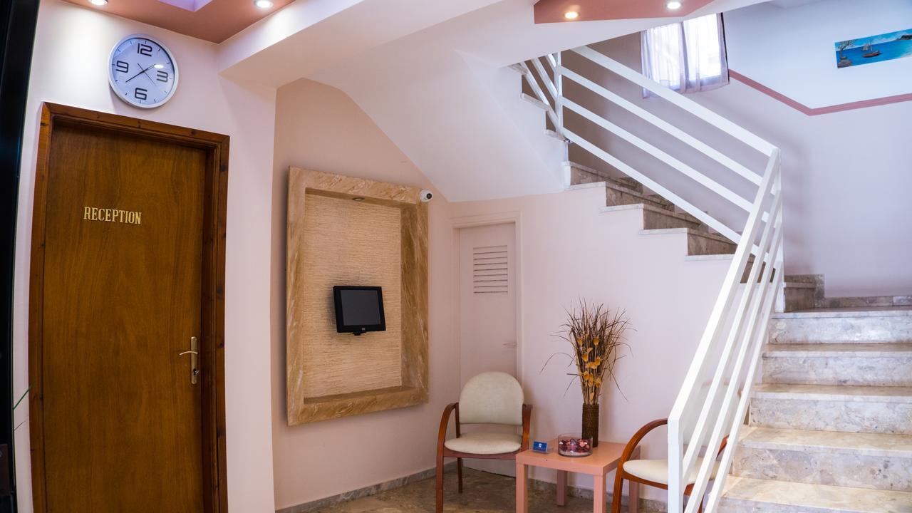 Milonas House Apartments Paralia Dionisiou Exterior foto